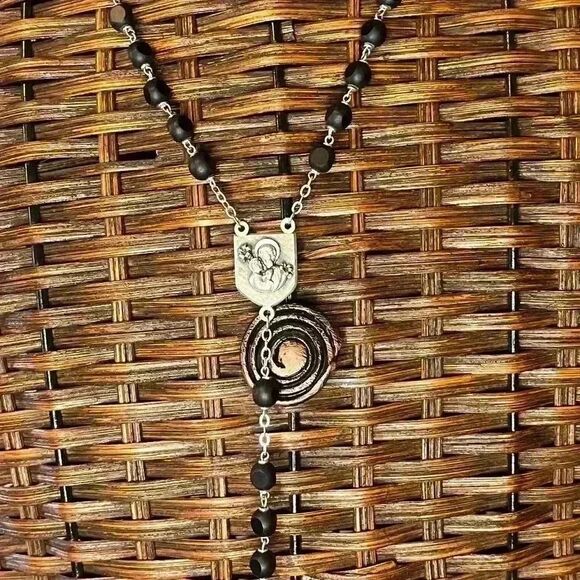 Vintage Carved wood bead st joseph rosary - Picture 2 of 7